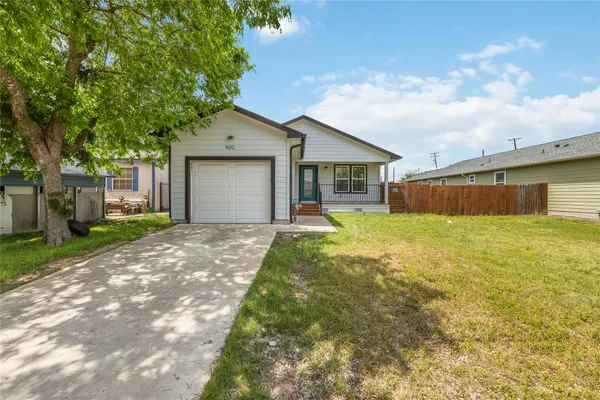 $290,000 | 400 Booth Street, Taylor, TX 76574