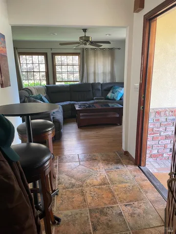 $919,500 | 639 East 5th Street, Benicia, CA 94510