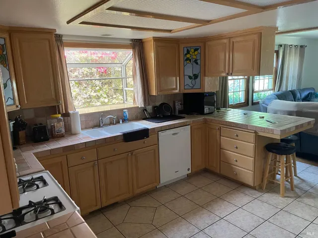 $919,500 | 639 East 5th Street, Benicia, CA 94510