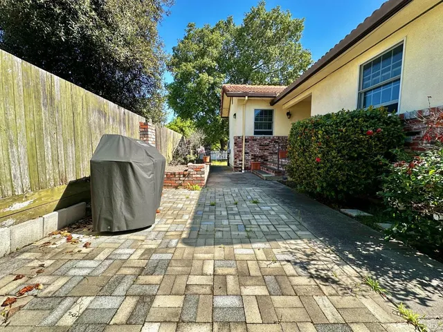 $919,500 | 639 East 5th Street, Benicia, CA 94510