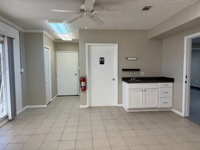 $1,100 | 108 Elm Road, Brunswick, GA 31525