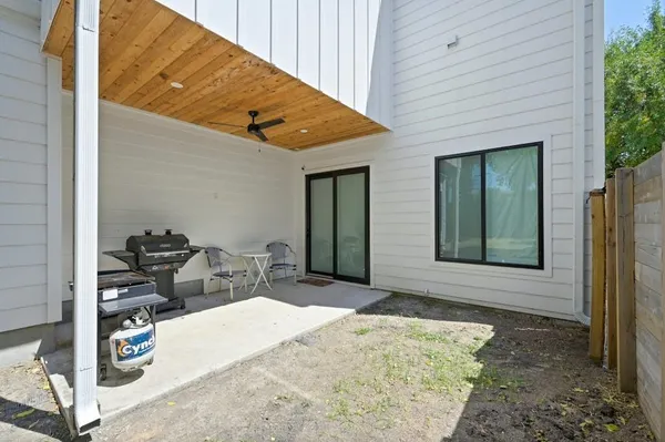 $4,995 | 5212 Huisache Street, Unit 2, Austin, TX 78751