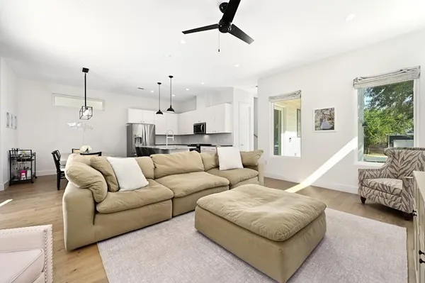 $4,995 | 5212 Huisache Street, Unit 2, Austin, TX 78751