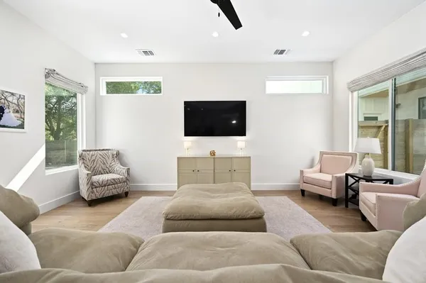 $4,995 | 5212 Huisache Street, Unit 2, Austin, TX 78751