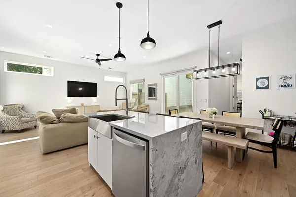 $4,995 | 5212 Huisache Street, Unit 2, Austin, TX 78751