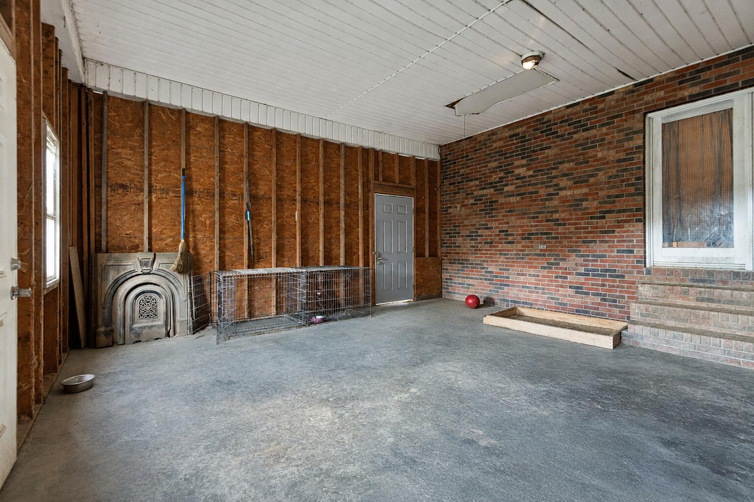 286 Joe Davidson Road Beattyville, KY 41311 - Photo 20 of 35 Sun Room 3