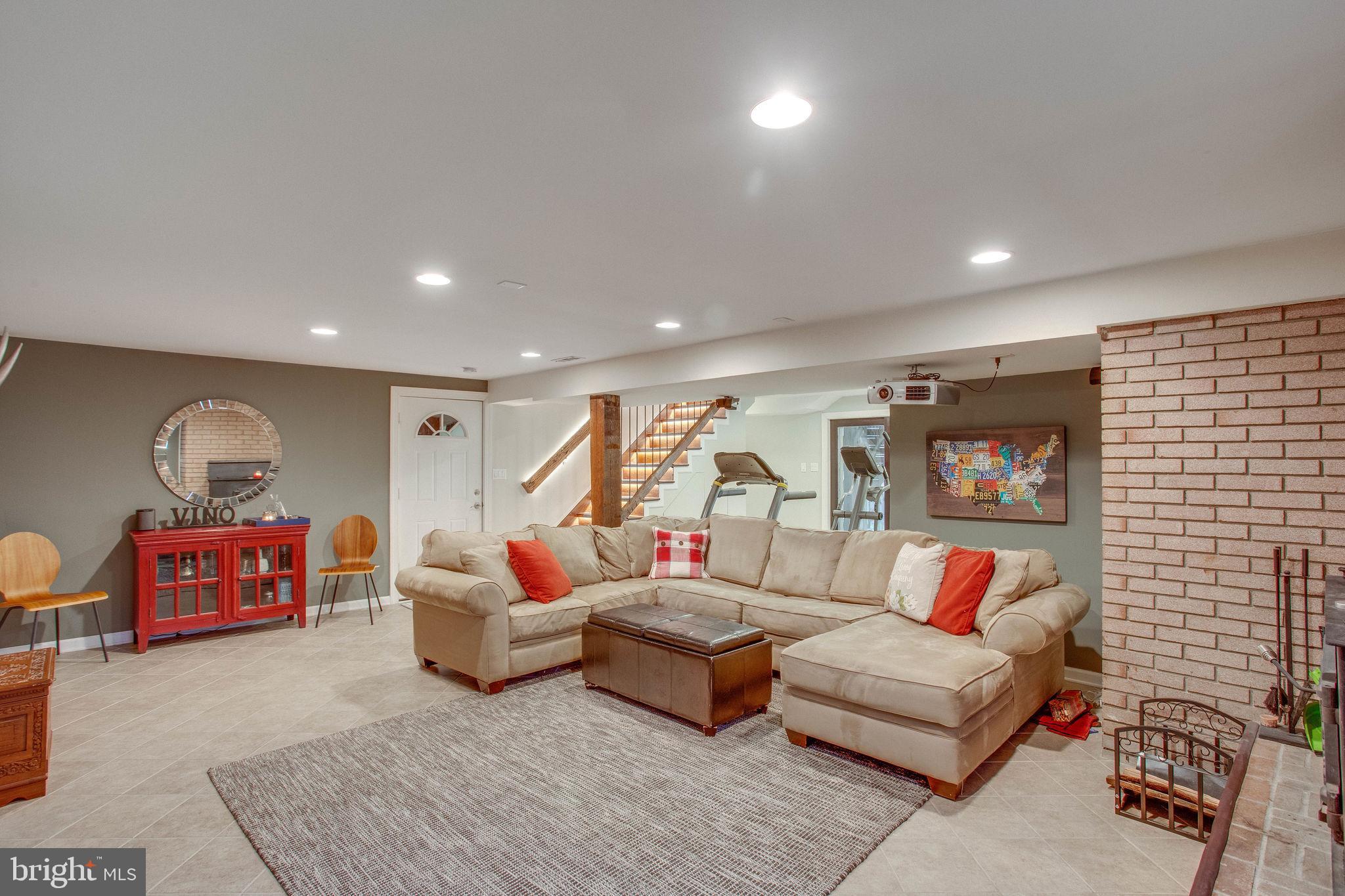 2906 Hideaway Road Fairfax, VA 22031 - Photo 35 of 57 Gallery Image 35