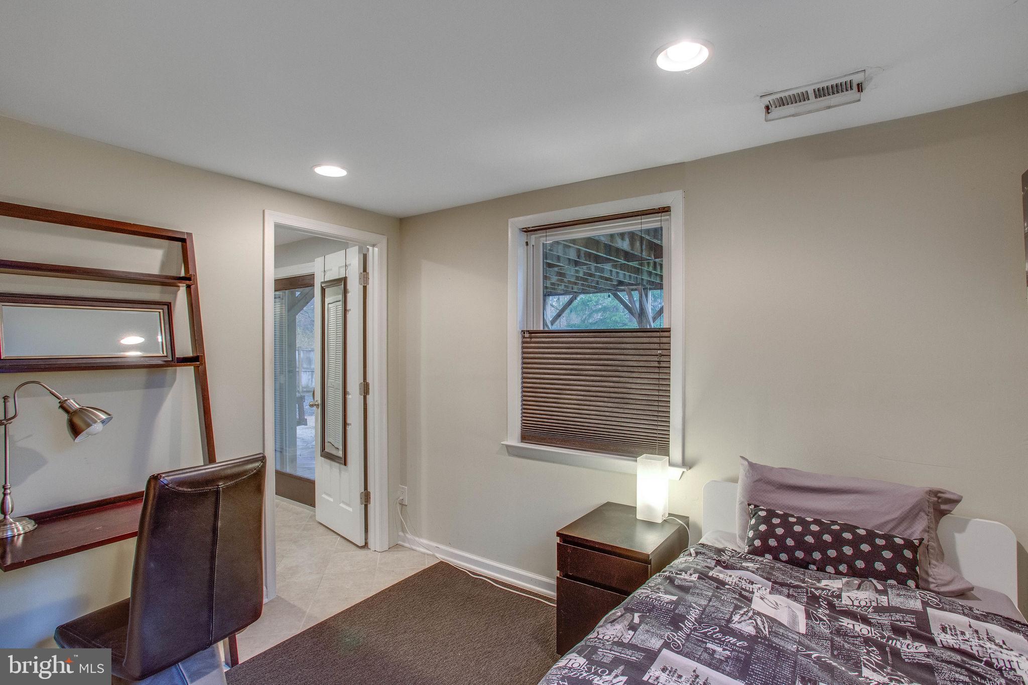 2906 Hideaway Road Fairfax, VA 22031 - Photo 37 of 57 Gallery Image 37
