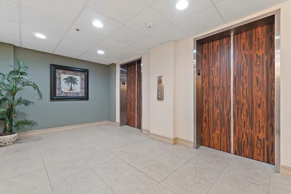 $4,500 | Undisclosed Address, Singer Island, FL 33404