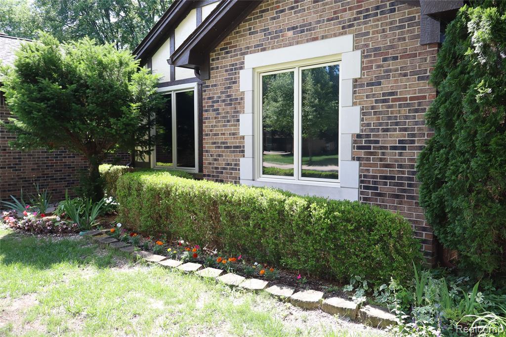 2800 Ranieri Drive Troy, MI 48085 - Photo 7 of 63