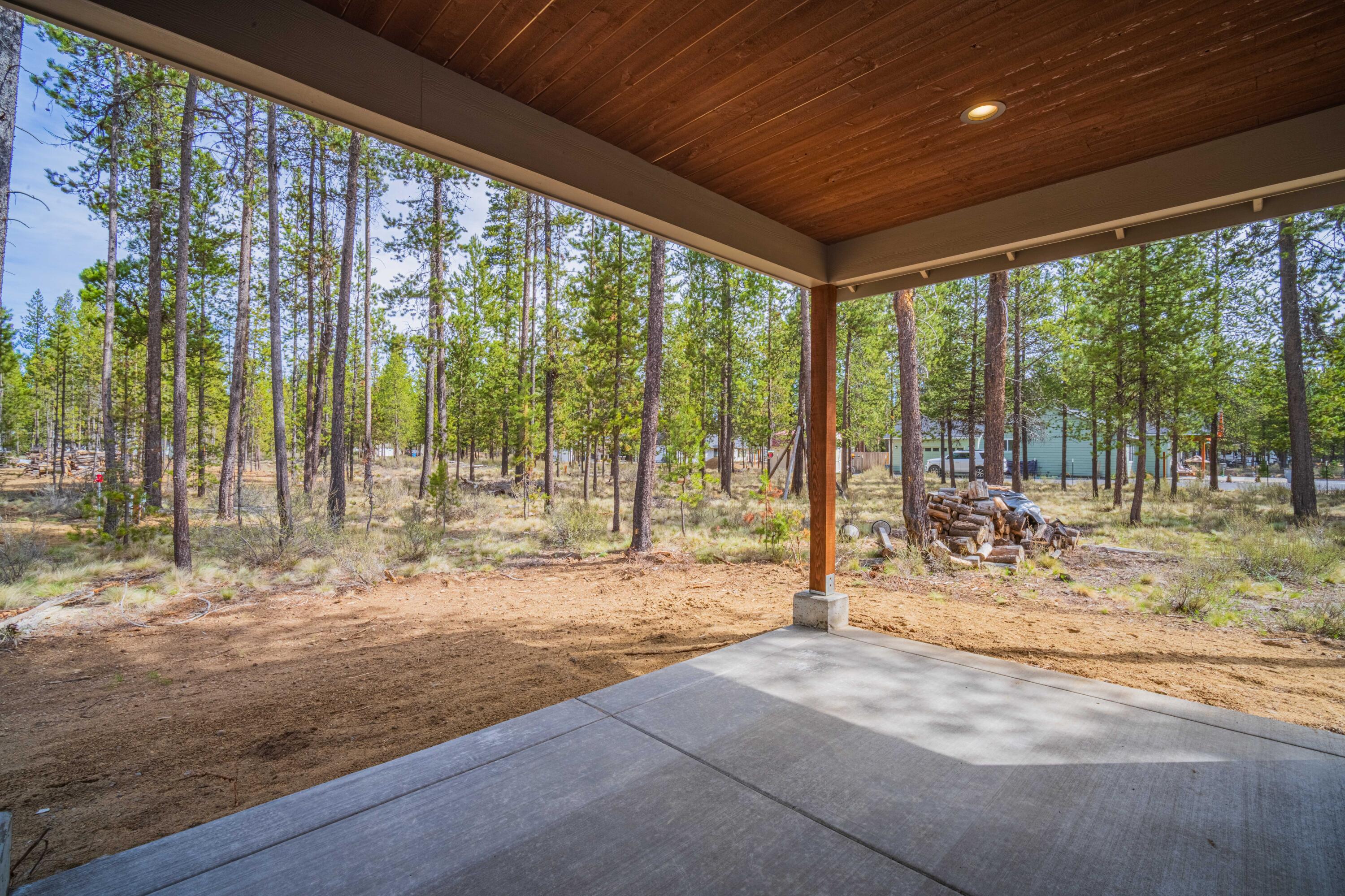 17146 Covina Road Bend, OR 97707 - Photo 45 of 65