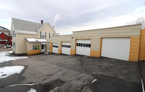 $175,000 | 612 Rockingham Street, Berlin, NH 03570