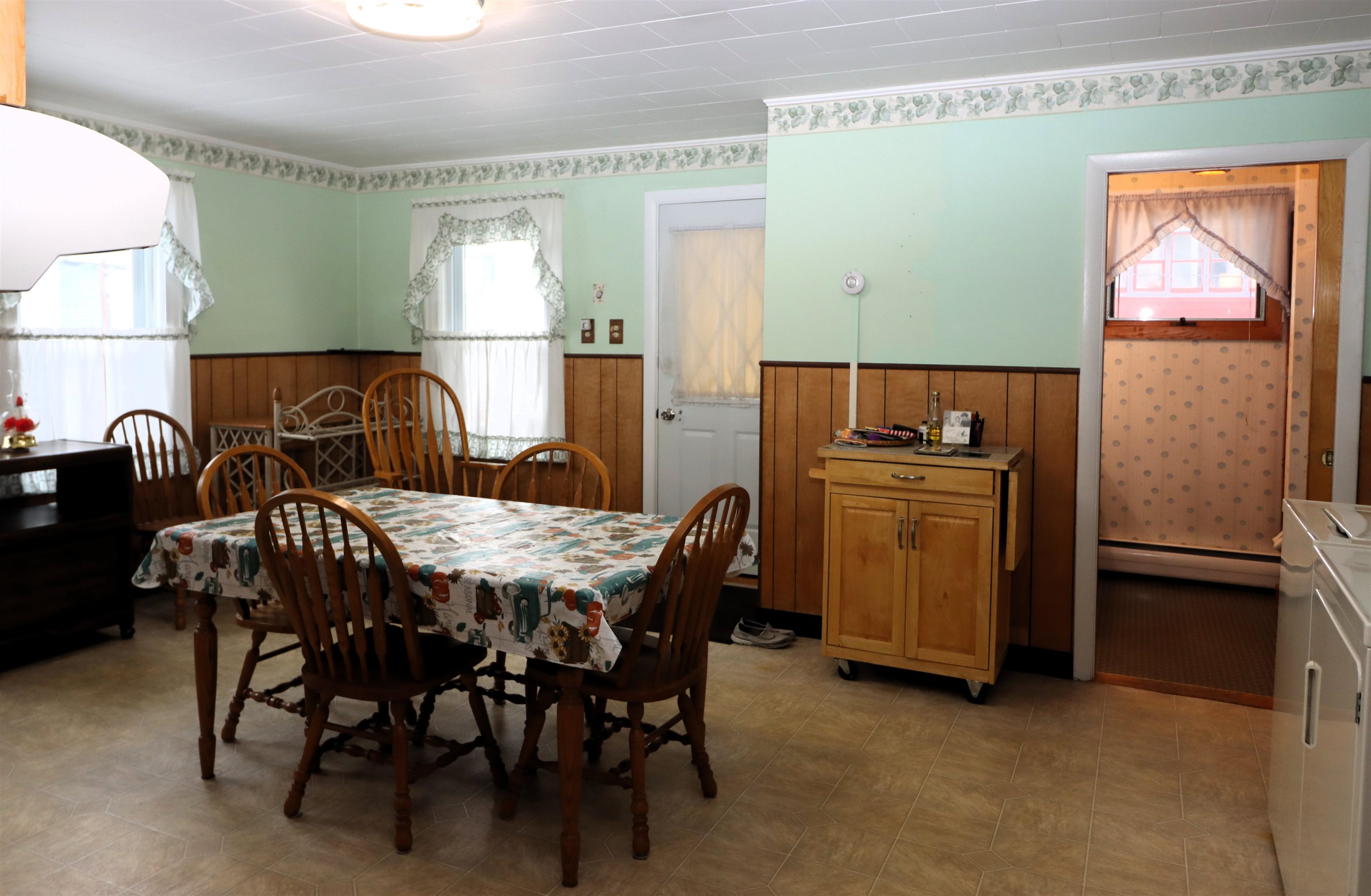 612 Rockingham Street Berlin, NH 03570 - Photo 11 of 30