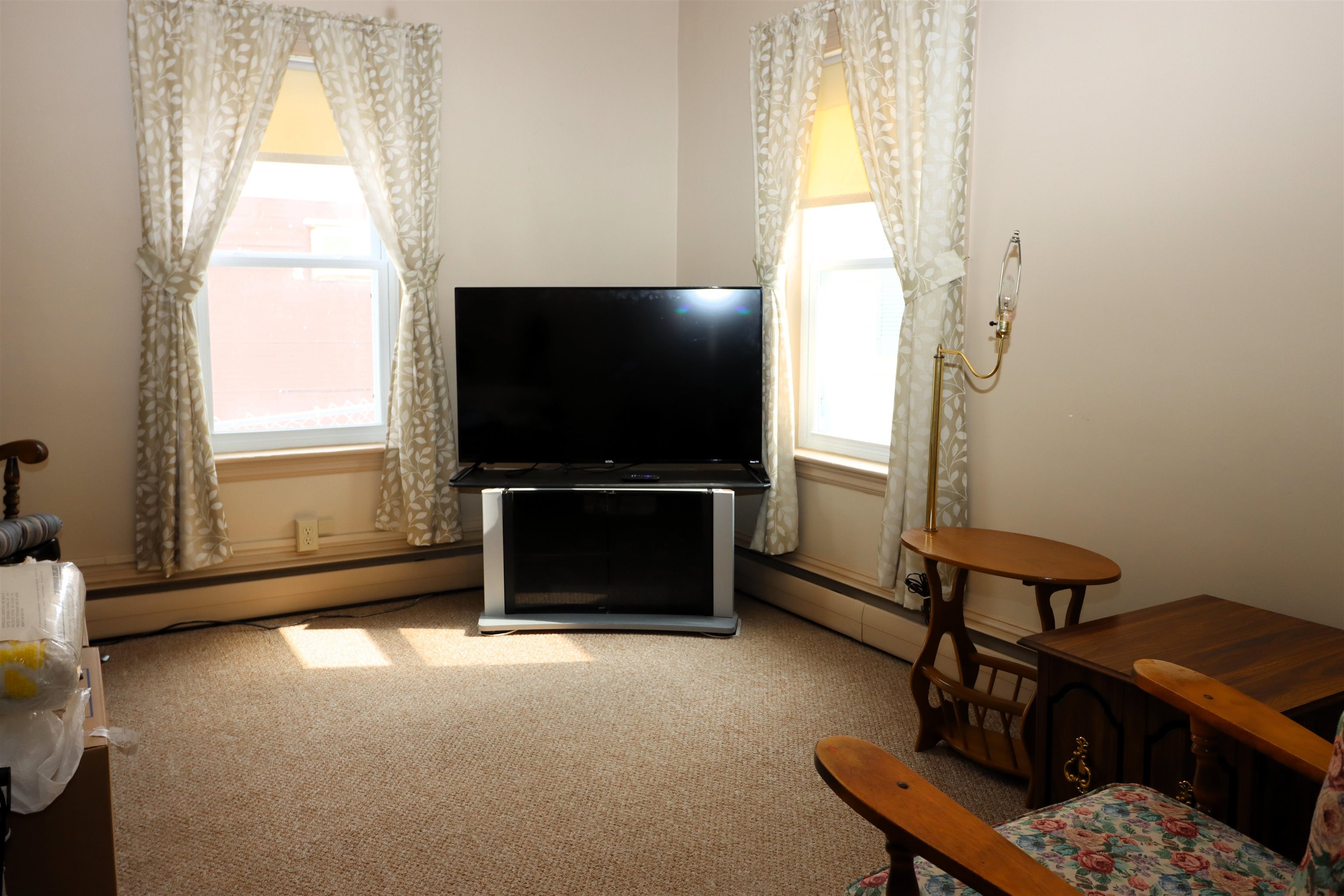 612 Rockingham Street Berlin, NH 03570 - Photo 3 of 30