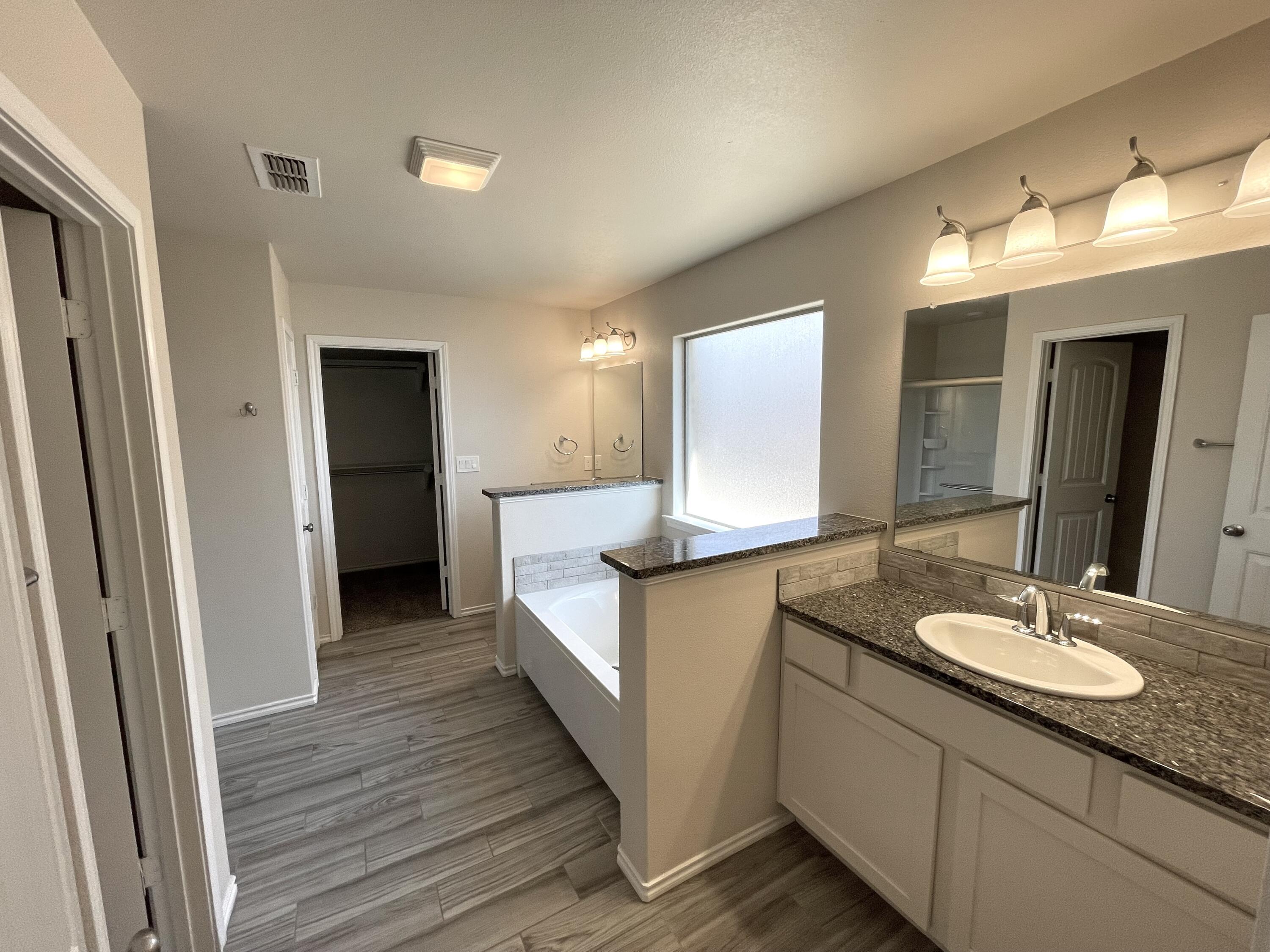 2113 142nd Street Lubbock, TX 79423 - Photo 6 of 11 5