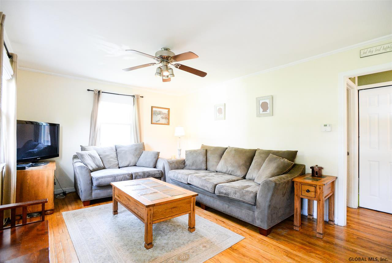 29 Rapple Drive Colonie, NY 12205 - Photo 4 of 18 Photo 4