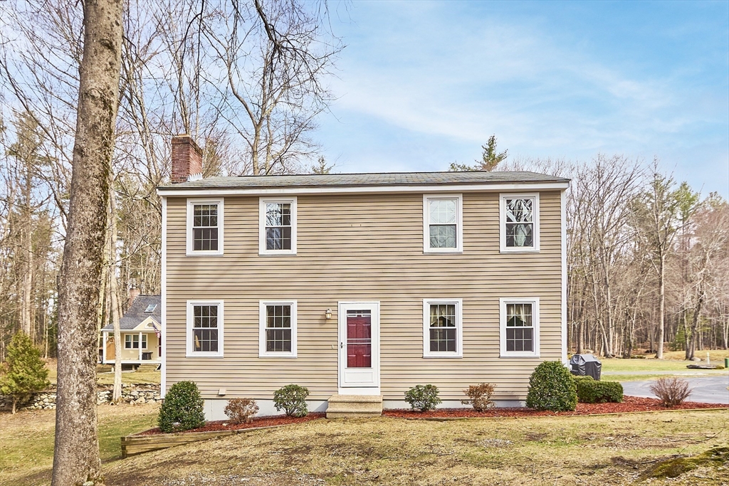 14 Countryside Road Pepperell, MA 01463 - Photo 1 of 34 Gallery Image 1