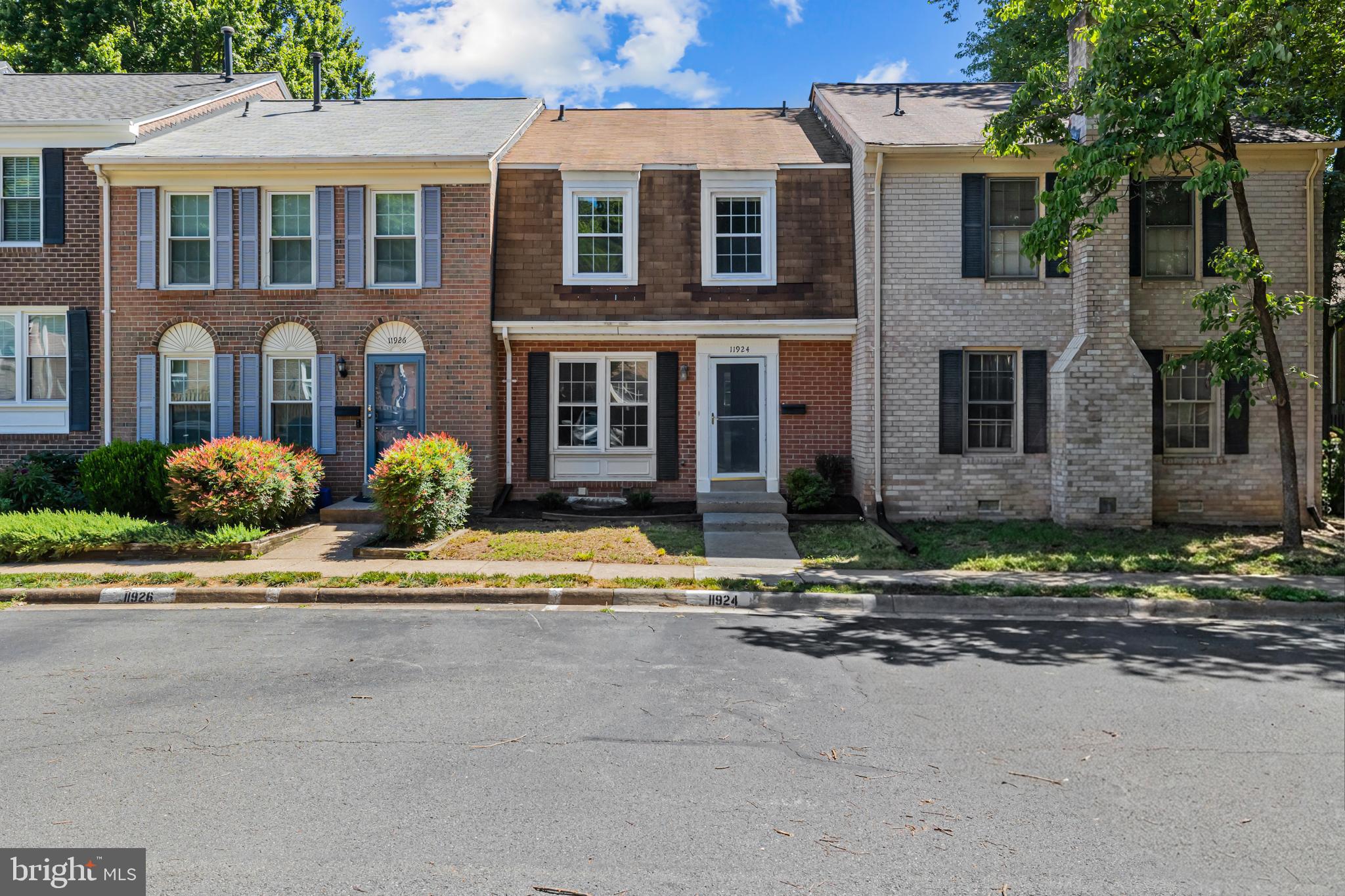 11924 Travistock Court Reston, VA 20191 - Photo 1 of 41