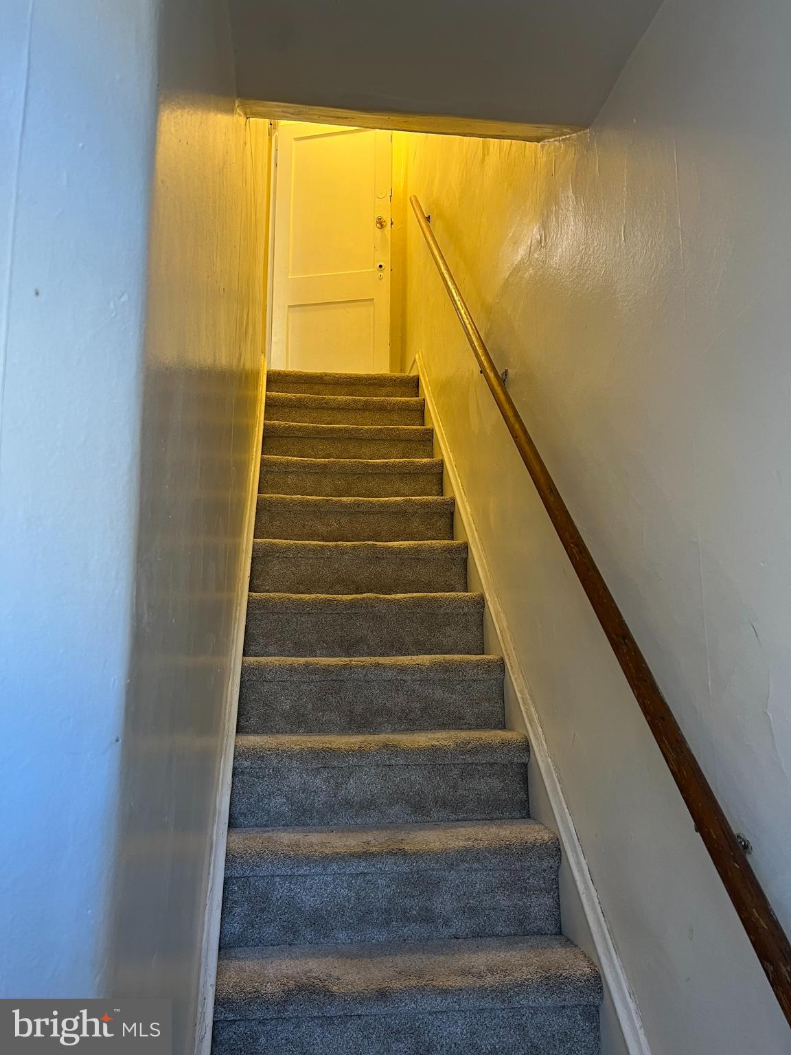 1630 Conlyn Street, Unit 2 Philadelphia, PA 19141 - Photo 3 of 10 a view of entryway