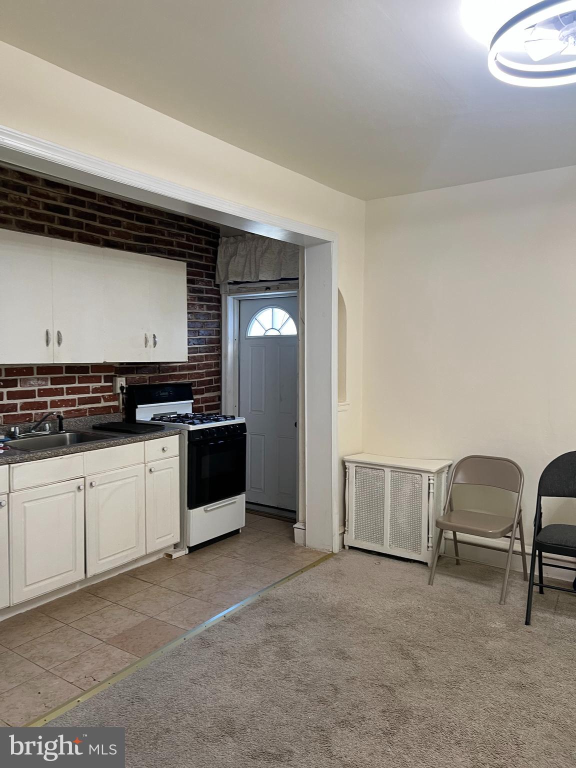 1630 Conlyn Street, Unit 2 Philadelphia, PA 19141 - Photo 8 of 10