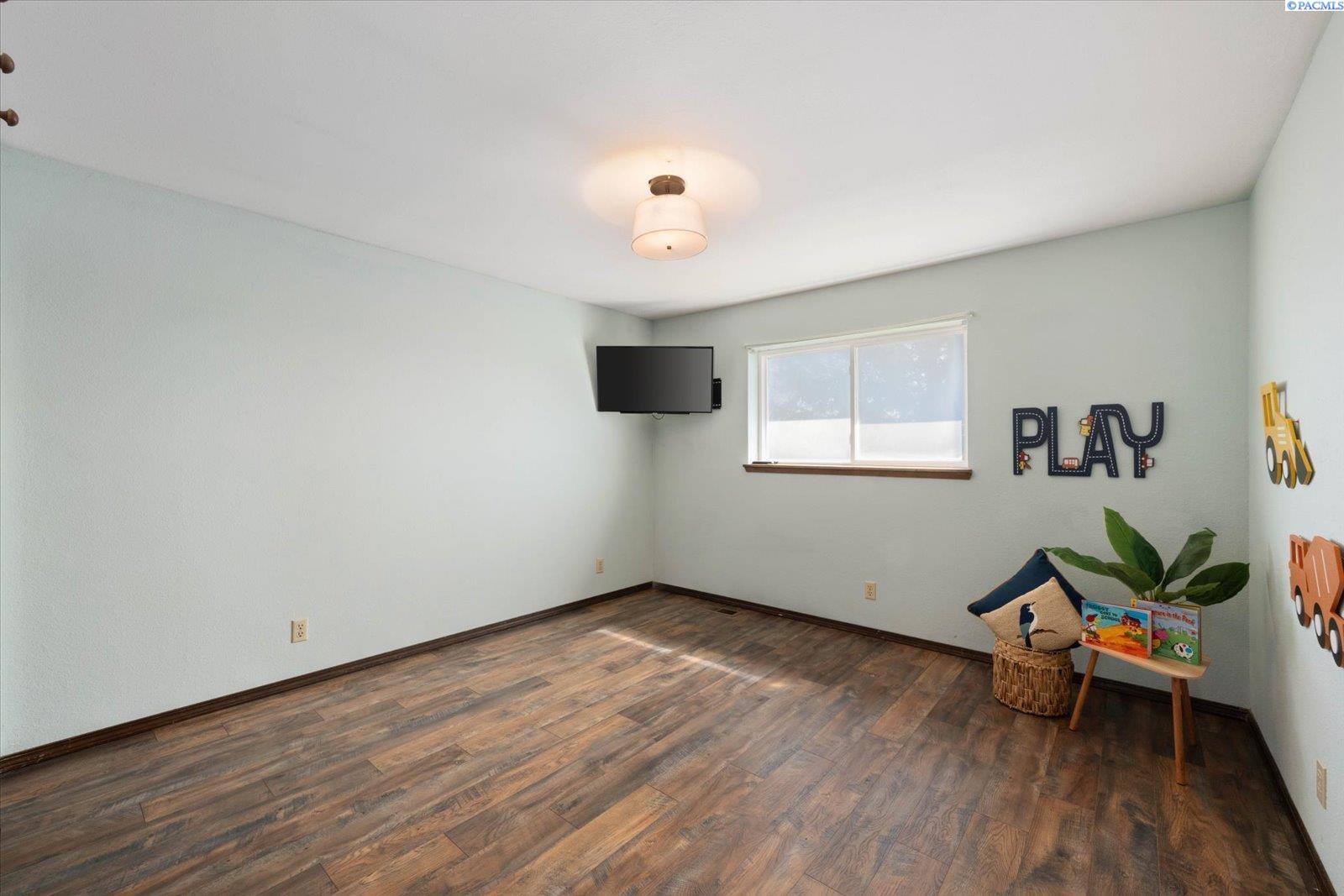 700 Blanton Road Eltopia, WA 99330 - Photo 21 of 39 Gallery Image 21