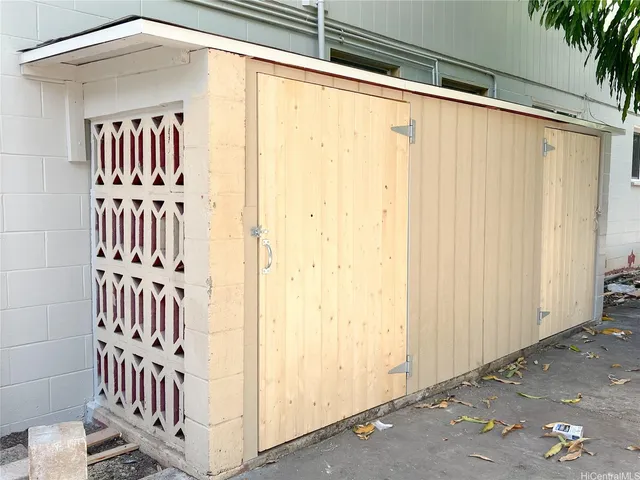 $3,600 | 84-290 Makaha Valley Road, Waianae, HI 96792