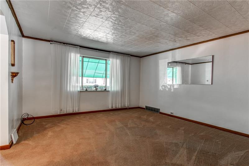 212 Copeland Street McKees Rocks, PA 15136 - Photo 7 of 18