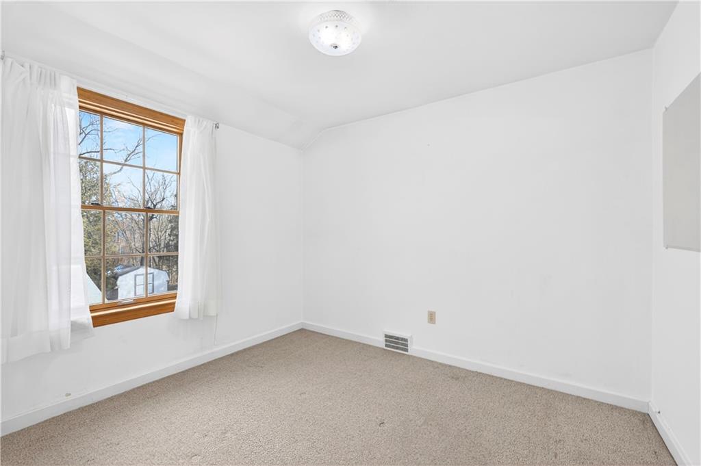 1008 Schweitzer Road McKeesport, PA 15135 - Photo 37 of 43 an empty room with a window