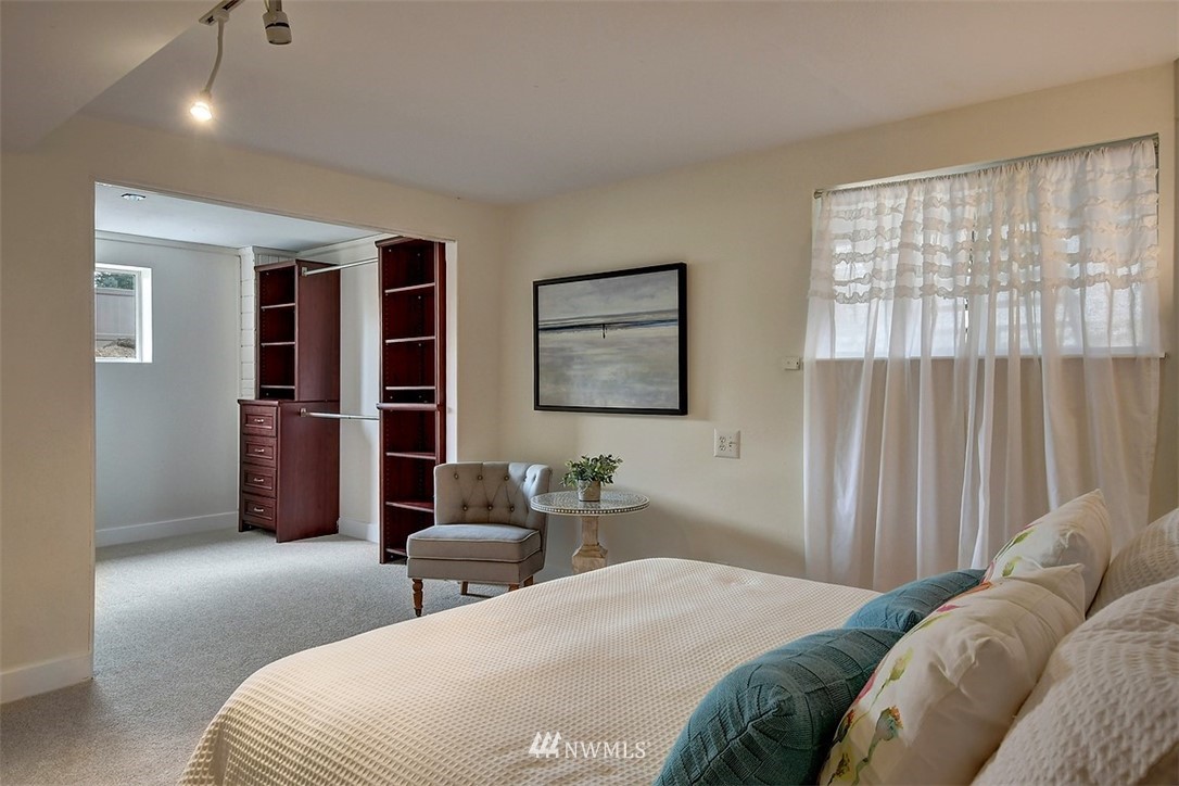 2233 Northeast 20th Street Renton, WA 98056 - Photo 22 of 28