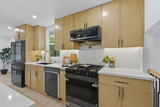 $2,798,888 | 422 Liquidambar Way, Sunnyvale, CA 94086