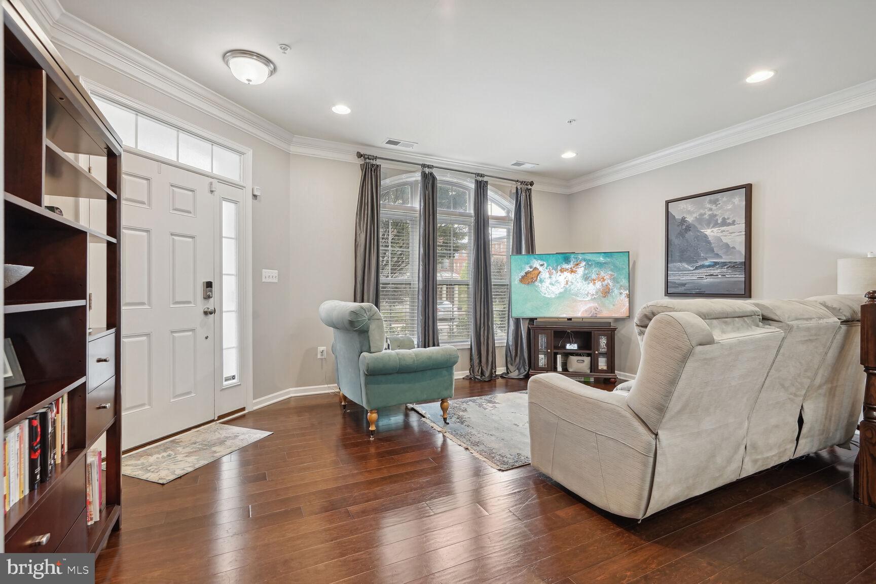 23485 Logans Ridge Terrace Ashburn, VA 20148 - Photo 13 of 13 Light and bright open floorplan