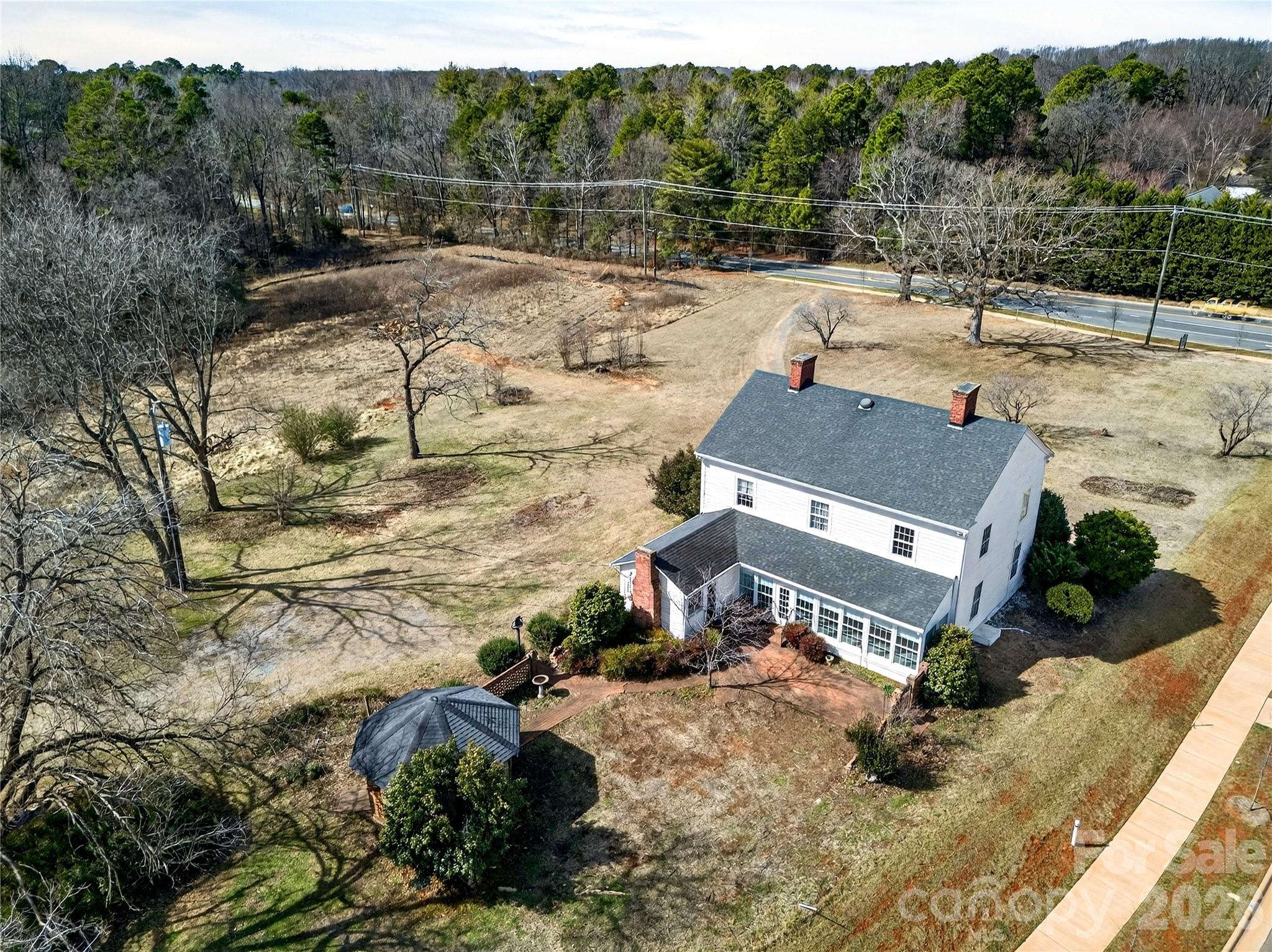 11124 Eastfield Road Huntersville, NC 28078 - Photo 35 of 42 a view of a terrace with a yard