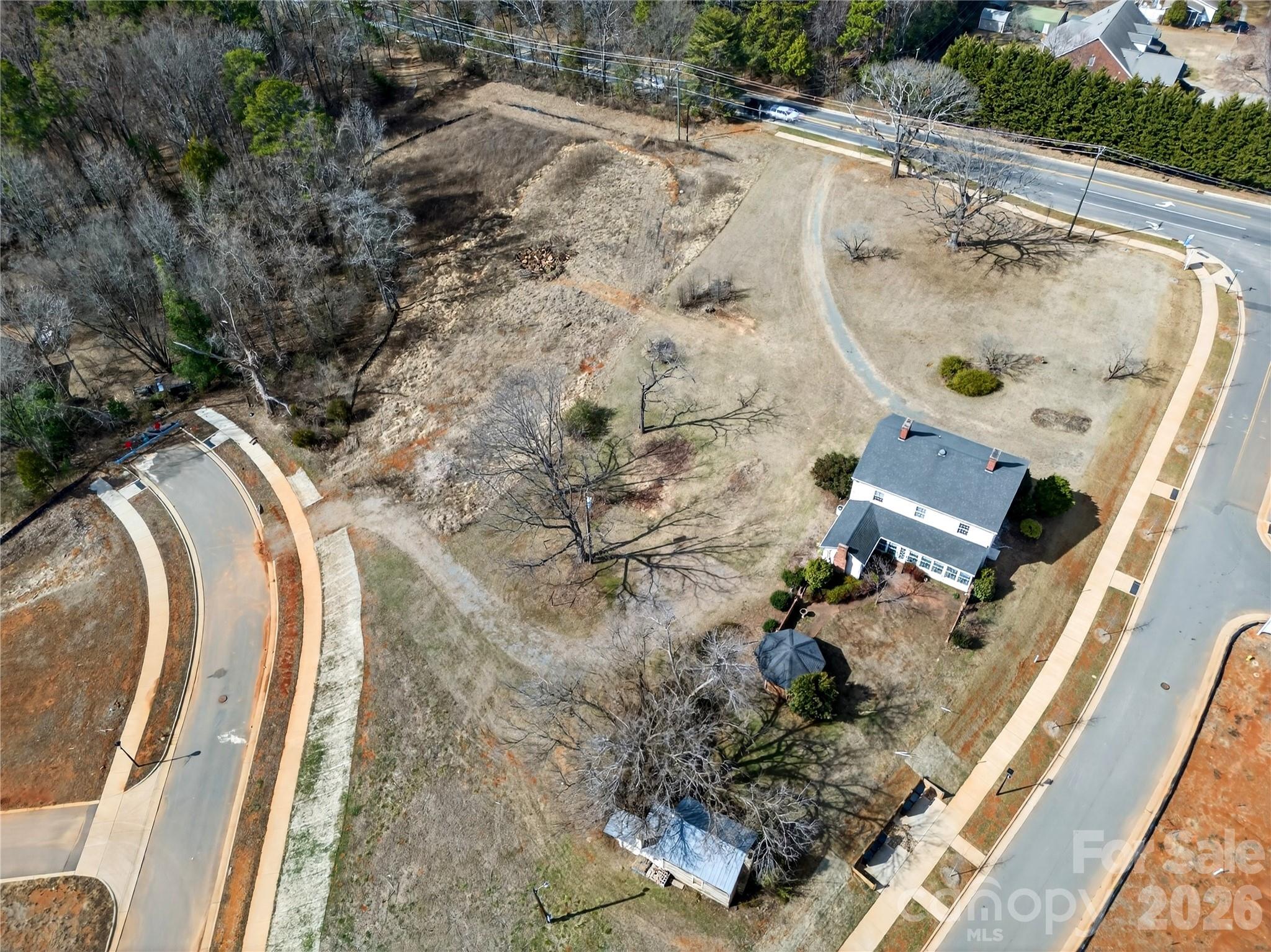 11124 Eastfield Road Huntersville, NC 28078 - Photo 42 of 42 a view of a swimming pool with a yard