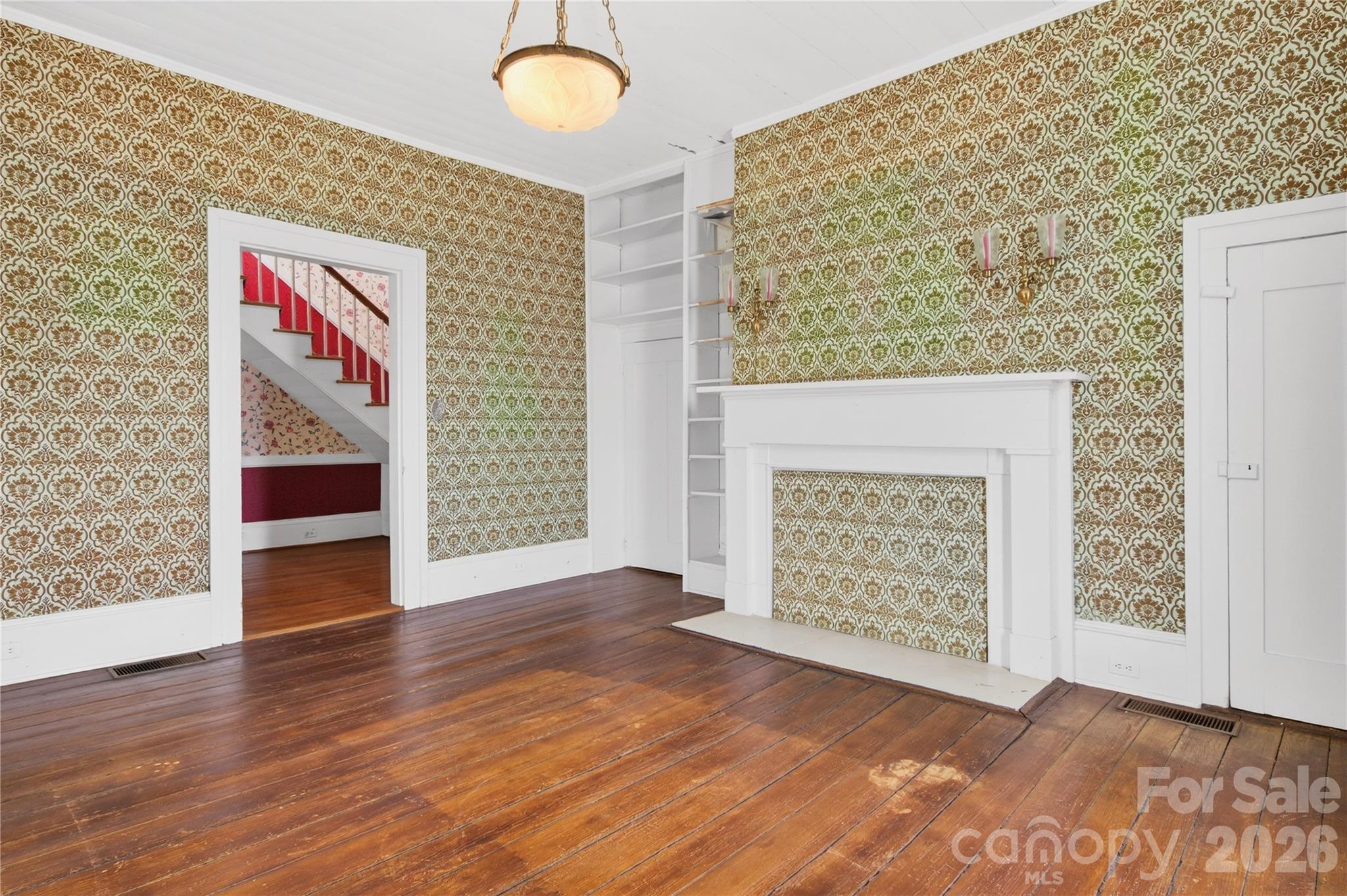 11124 Eastfield Road Huntersville, NC 28078 - Photo 10 of 42 an entryway with wooden floor