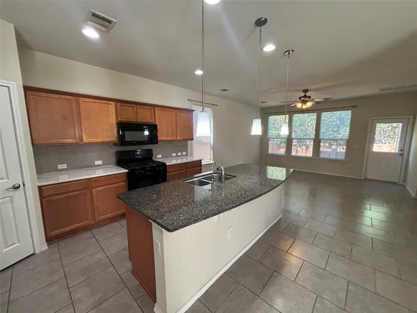 $2,500 | 9410 Privet Drive, Austin, TX 78748