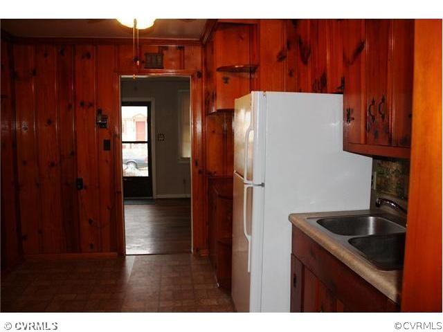 3318 Mike Road Richmond, VA 23234 - Photo 7 of 7 Kitchen