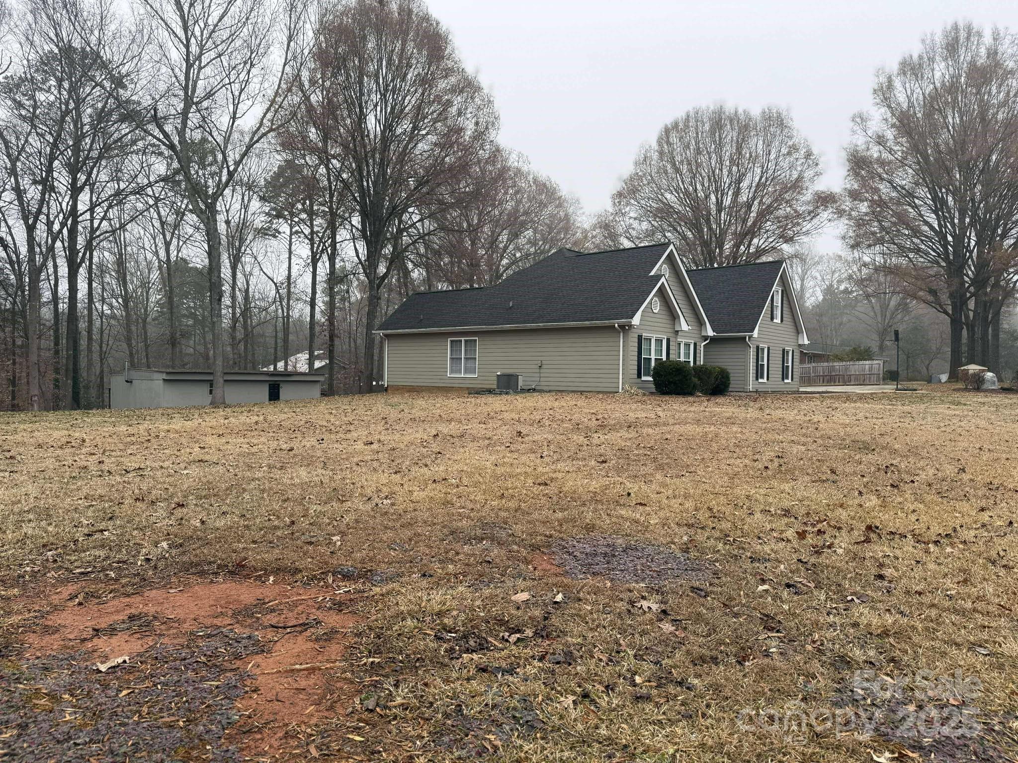 13410 Old Camden Road Midland, NC 28107 - Photo 7 of 35