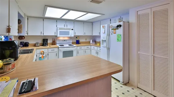 $365,000 | 2823 Royal Palm Drive, Edgewater, FL 32141