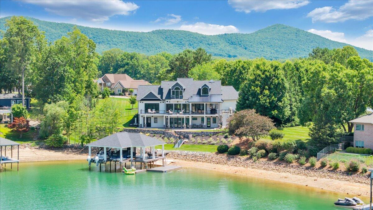 176 Three Point Isle Drive Penhook, VA 24137 - Photo 11 of 102 15-DJI_20260624145012_0407_D