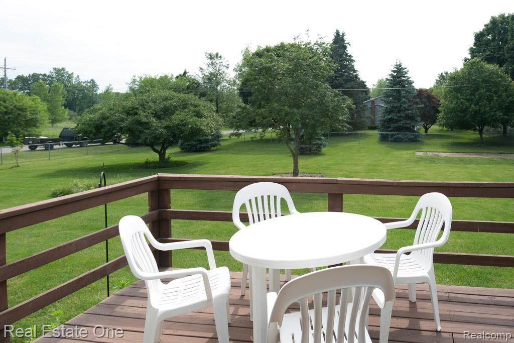 1198 Peavy Road Howell, MI 48843 - Photo 18 of 24