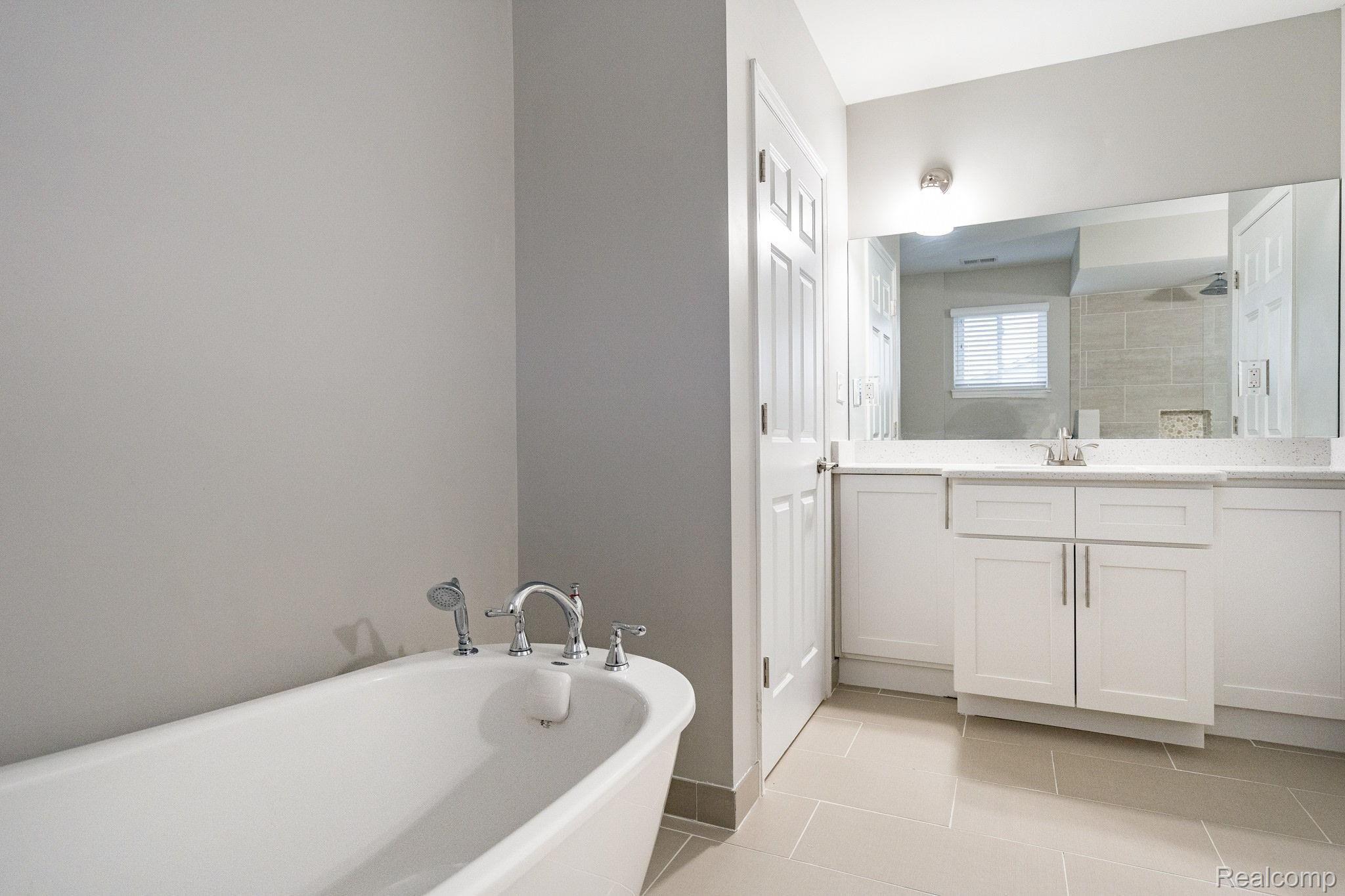 2604 Manchester Road Birmingham, MI 48009 - Photo 30 of 50 30-web-or-mls-2604-Manchester-Rd-30.jpg
