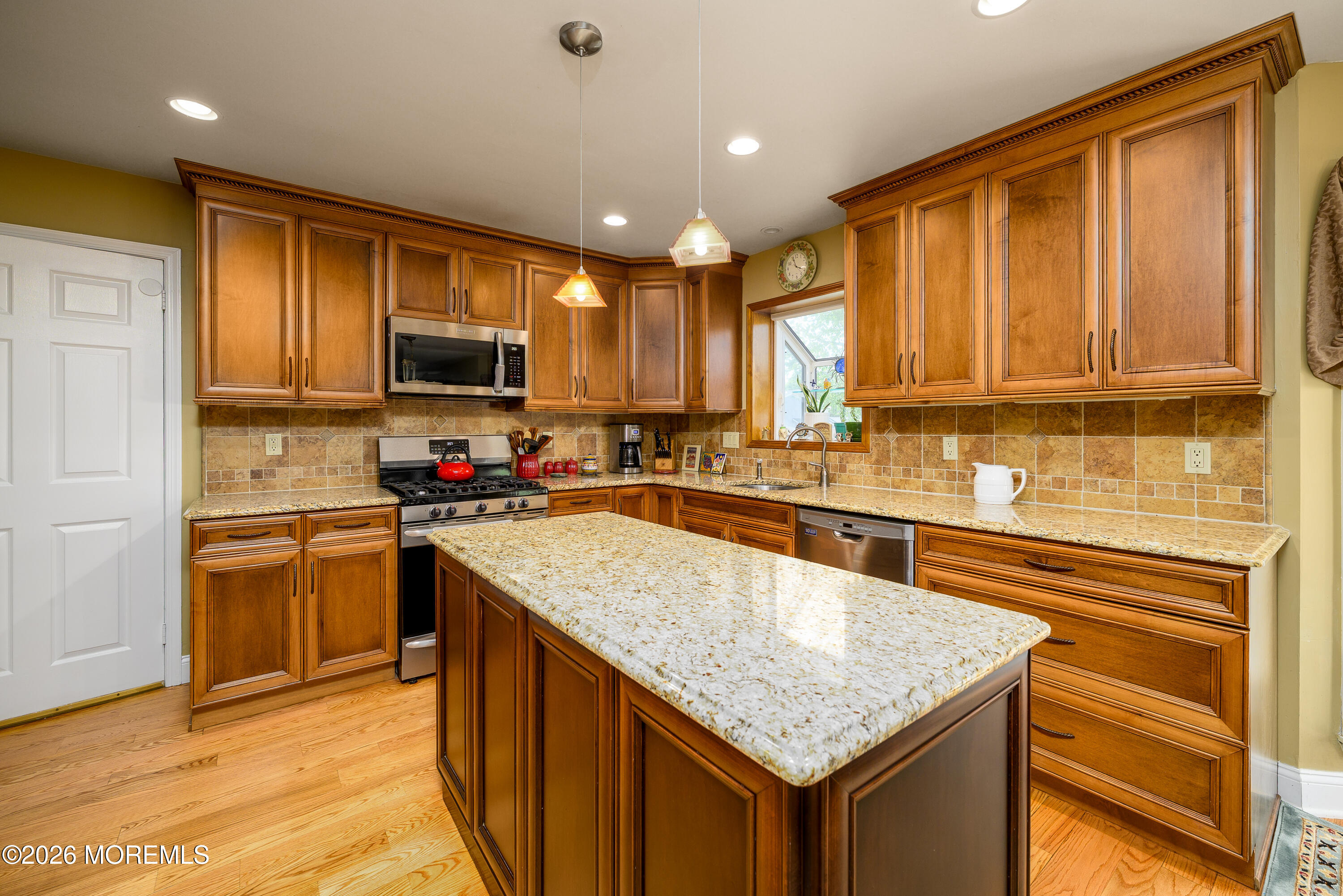 30 Sweet Gum Road Howell, NJ 07731 - Photo 10 of 42 30 Sweet Gum Rd-15