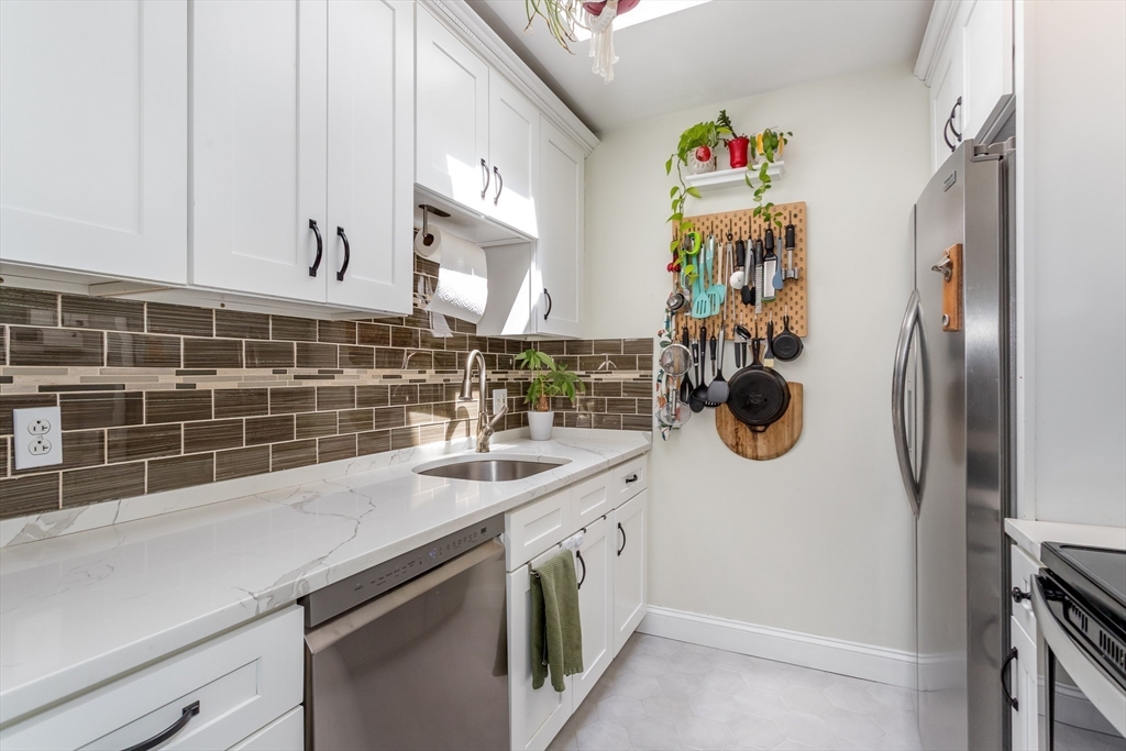 35 Des Moines Road, Unit 503 Quincy, MA 02169 - Photo 1 of 11