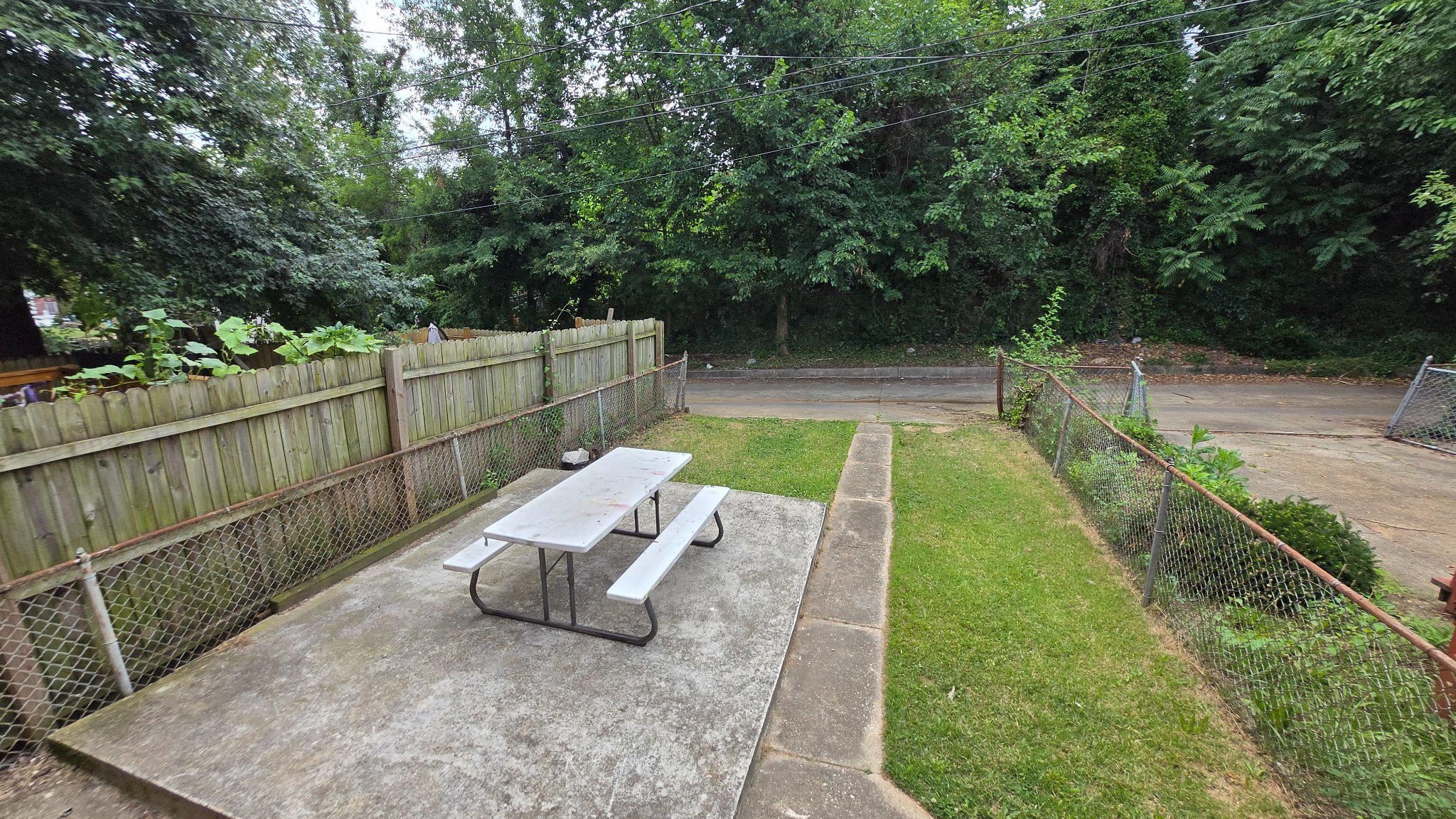3820 Elkader Road Baltimore, MD 21218 - Photo 40 of 41 Perfect for entertaining.