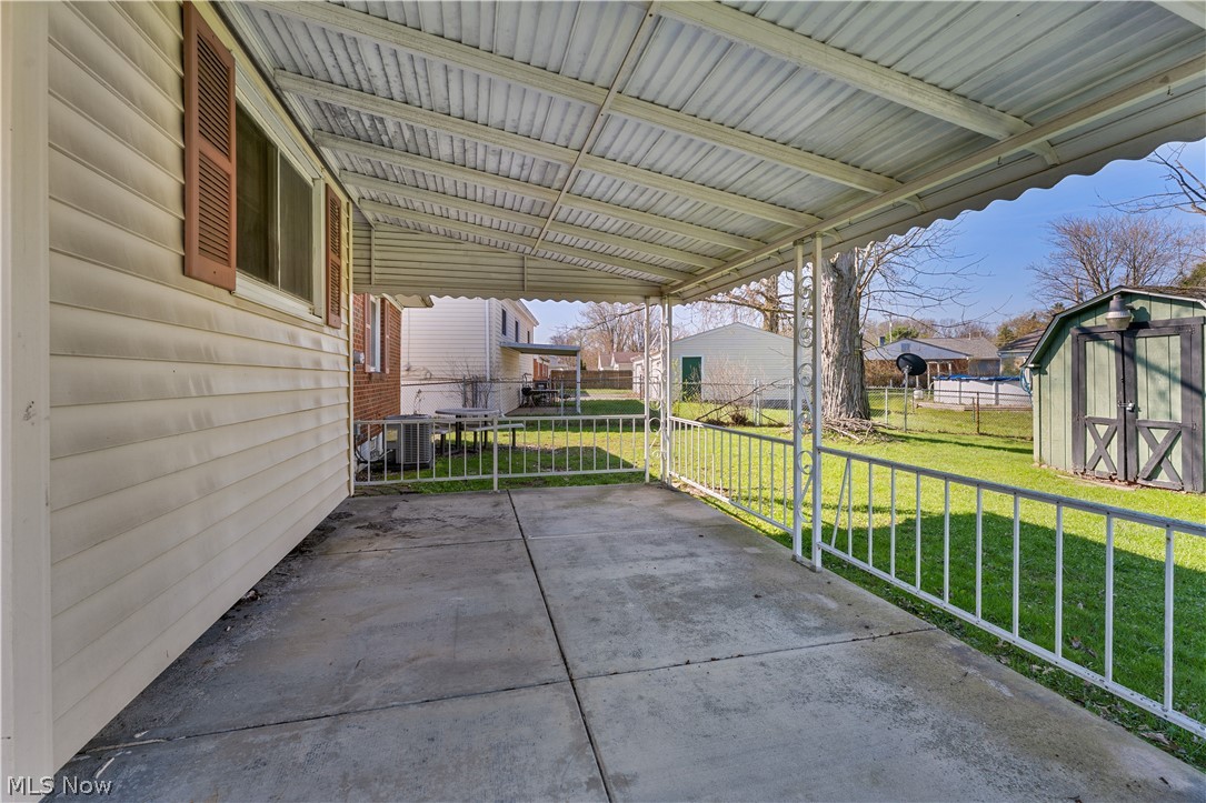 4465 Burkey Road Youngstown, OH 44515 - Photo 19 of 21 Gallery Image 19