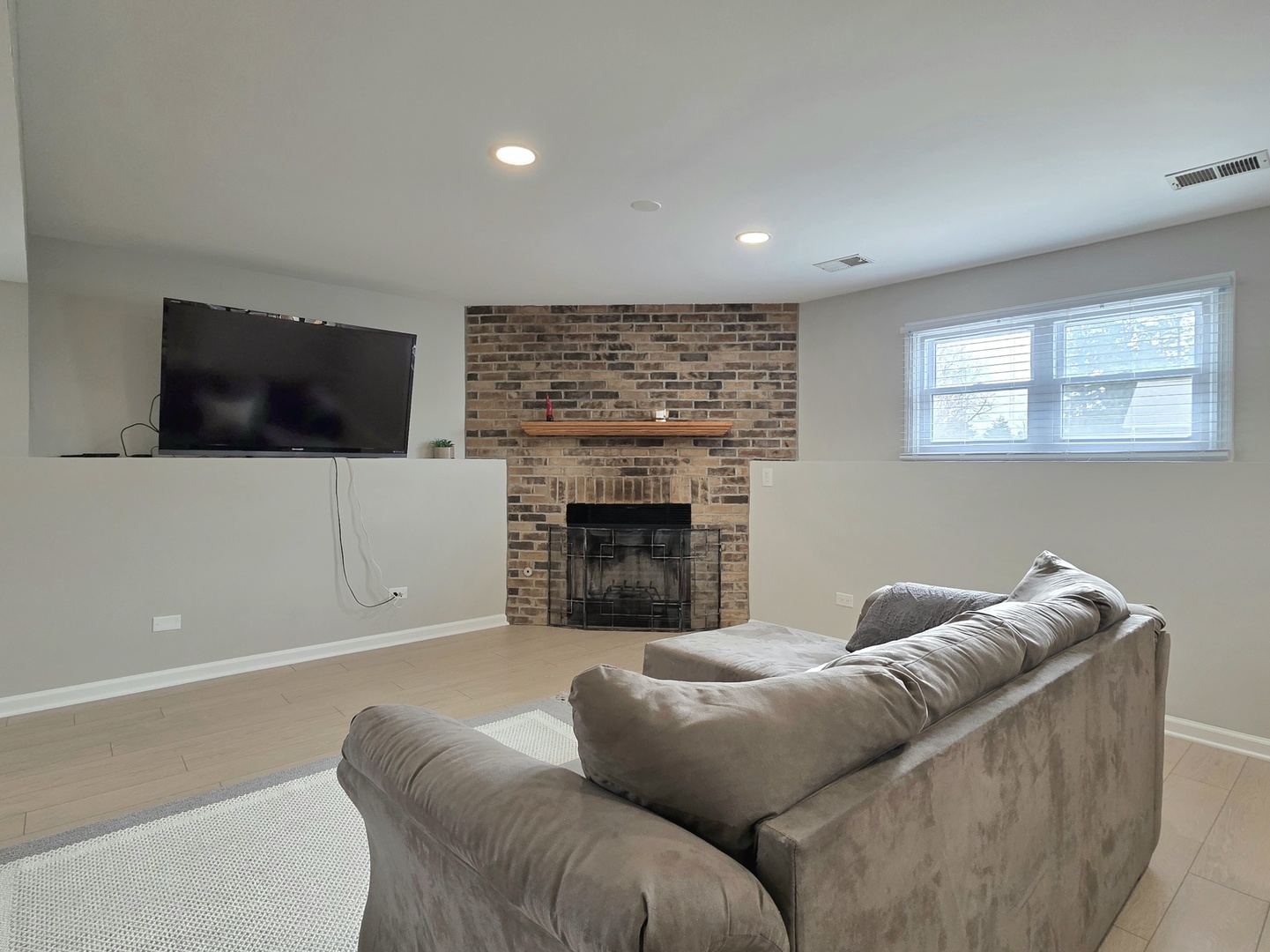 300 West Woodlawn Road New Lenox, IL 60451 - Photo 12 of 23