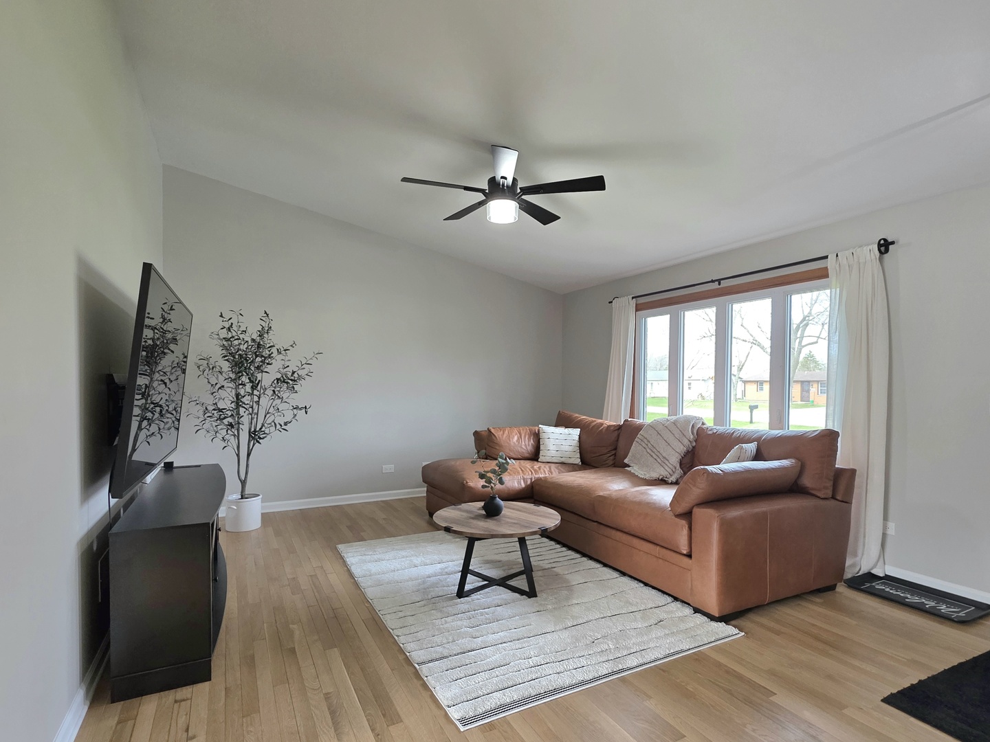 300 West Woodlawn Road New Lenox, IL 60451 - Photo 9 of 23