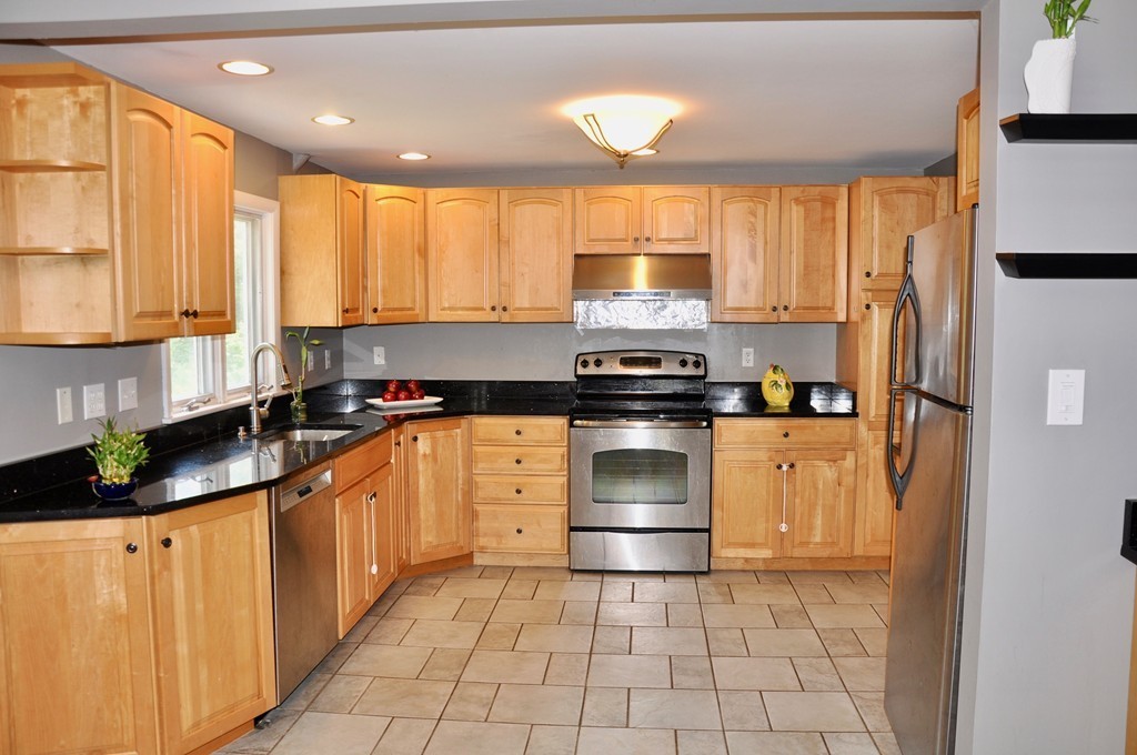 1 Edwards Road Stoneham, MA 02180 - Photo 6 of 26 Gallery Image 6