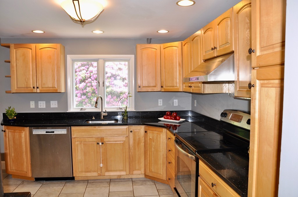 1 Edwards Road Stoneham, MA 02180 - Photo 7 of 26 Gallery Image 7