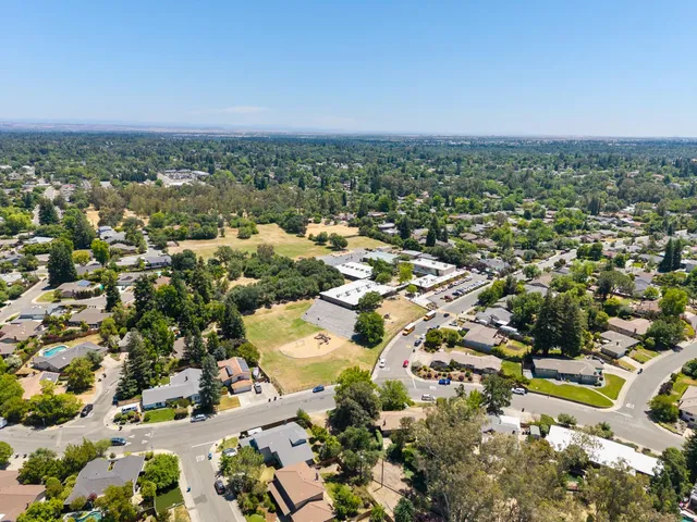 $675,000 | 6836 Westmore Way, Carmichael, CA 95608